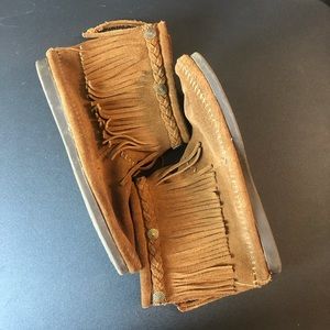 Minnetonka Fringe Boots